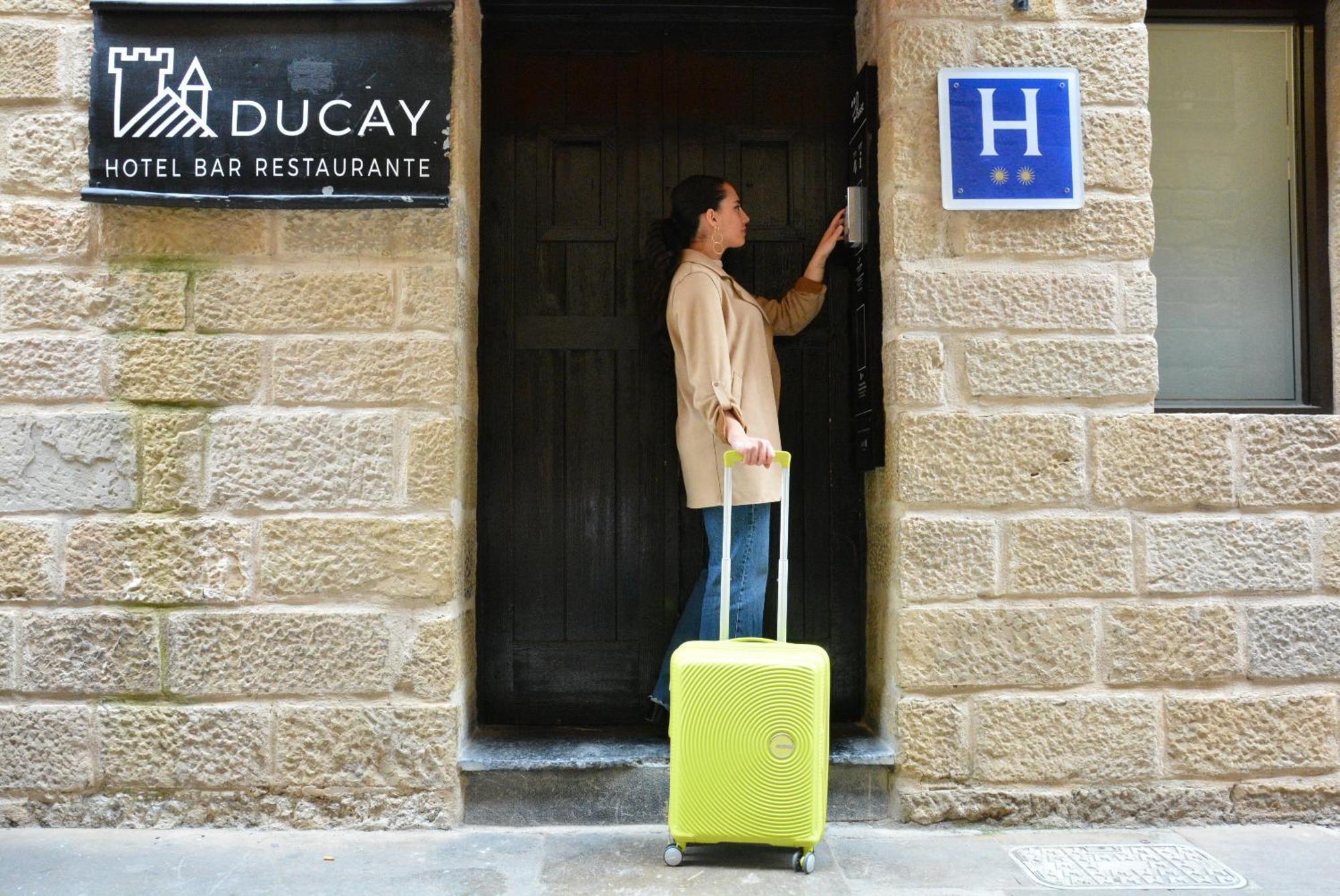 Hotel&Bar Ducay Olite Exterior foto