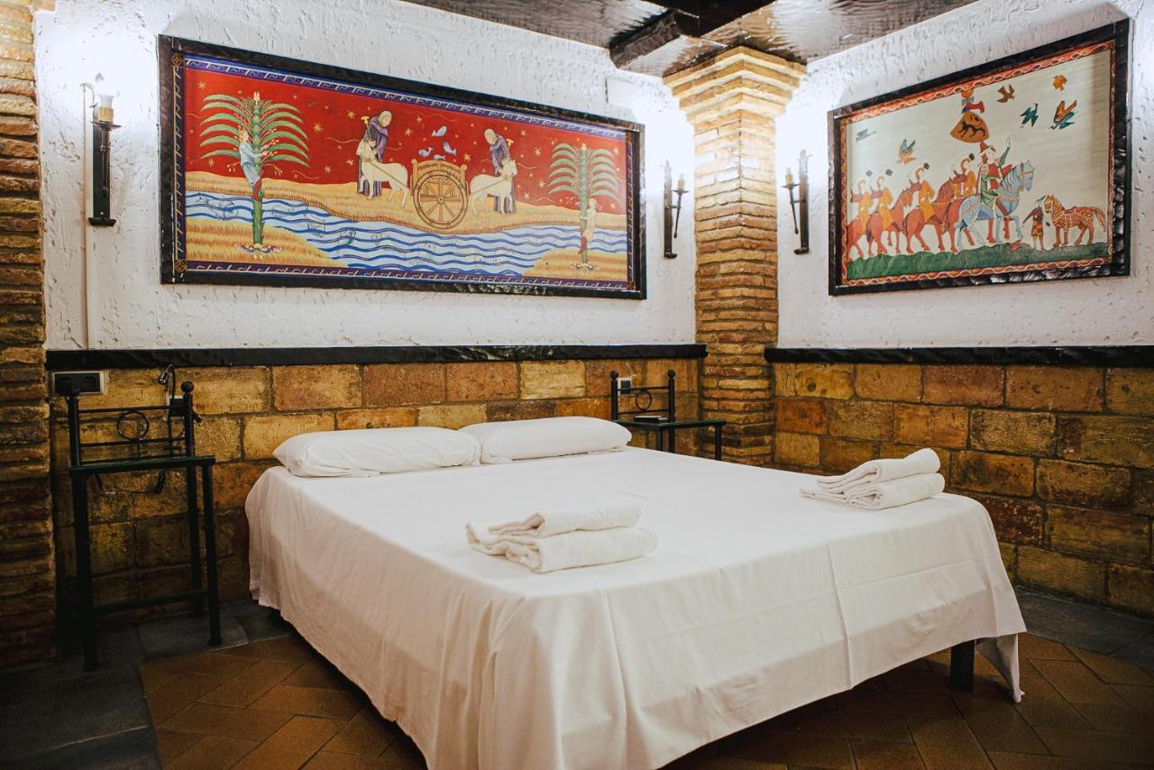 Hotel&Bar Ducay Olite Exterior foto